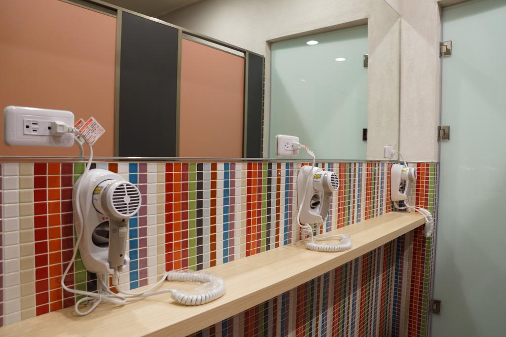 Colormix Hotel & Hostel Taipei Esterno foto