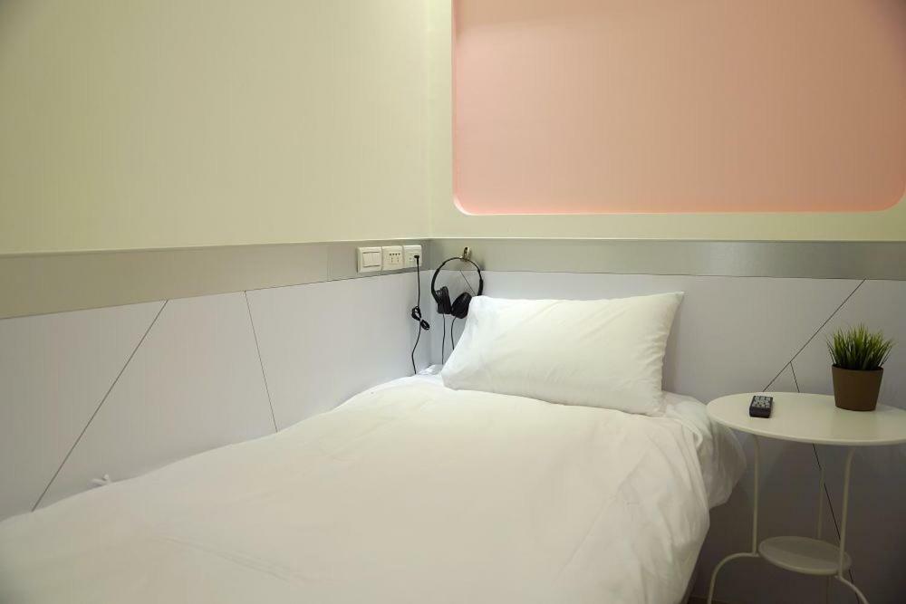 Colormix Hotel & Hostel Taipei Esterno foto